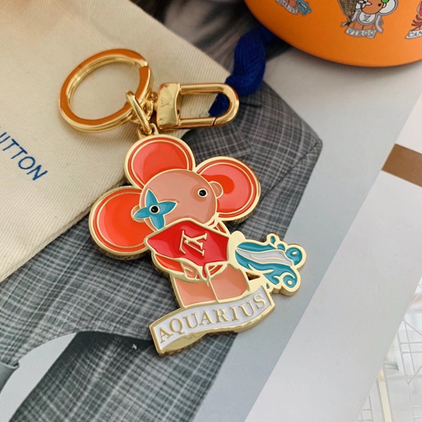 ブランドキーホルダー着用イメージ